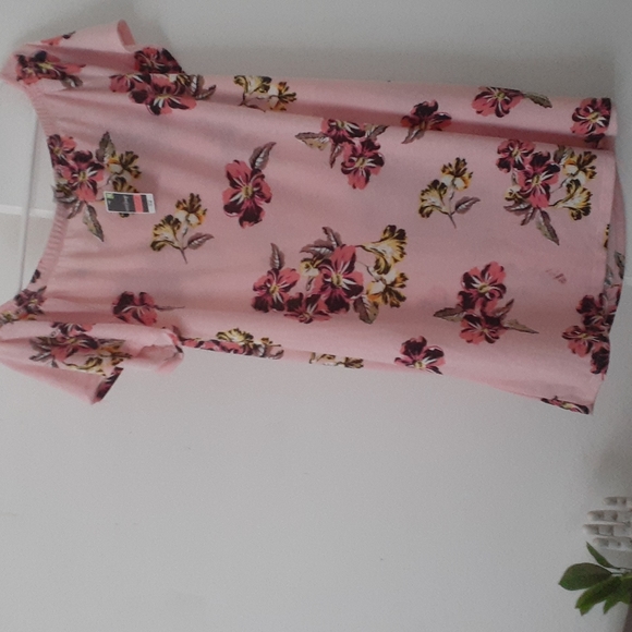 West Loop Sundress - Picture 2 of 3